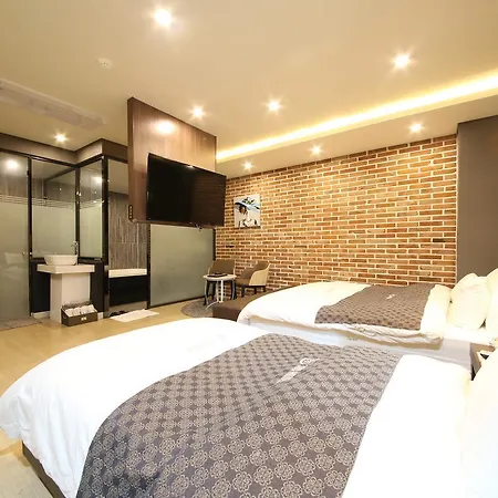 Soo Hotel